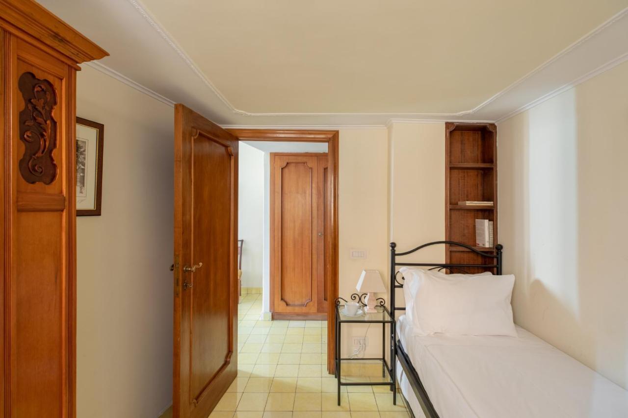 Iflat Campo De Fiori Cozy Flat Apartment Рим Екстериор снимка