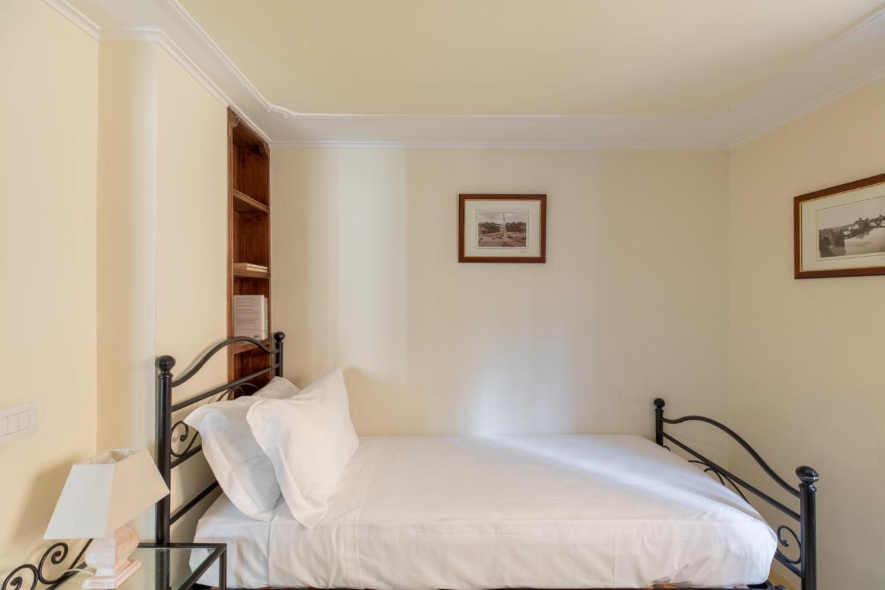 Iflat Campo De Fiori Cozy Flat Apartment Рим Екстериор снимка